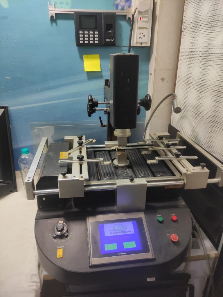 BGA rework station for circuit board repair